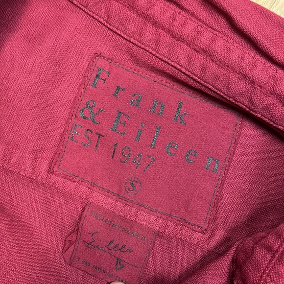 Frank & Eileen - Eileen Relaxed Button-Up Shirt in Garnet, Size small 1332 - Picture 7 of 8